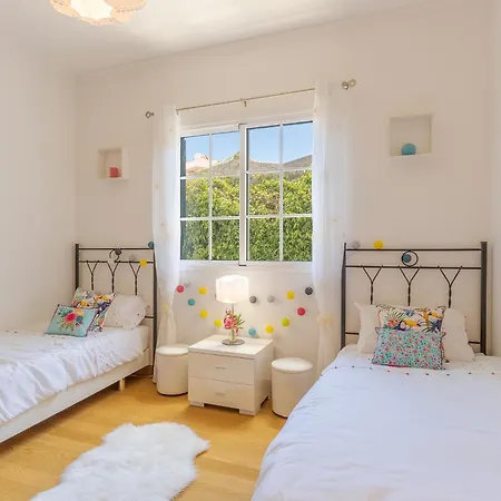 Black Rock By Madeira Holiday home Santa Cruz (Madeira)