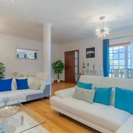 Black Rock By Madeira * Santa Cruz (Madeira)