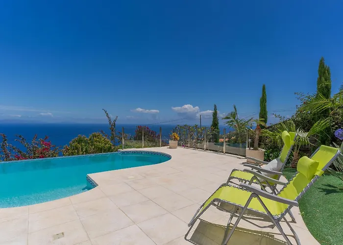 Black Rock By Madeira Santa Cruz (Madeira)