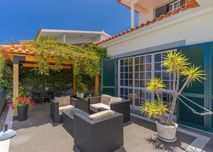 Black Rock By Madeira Santa Cruz (Madeira)